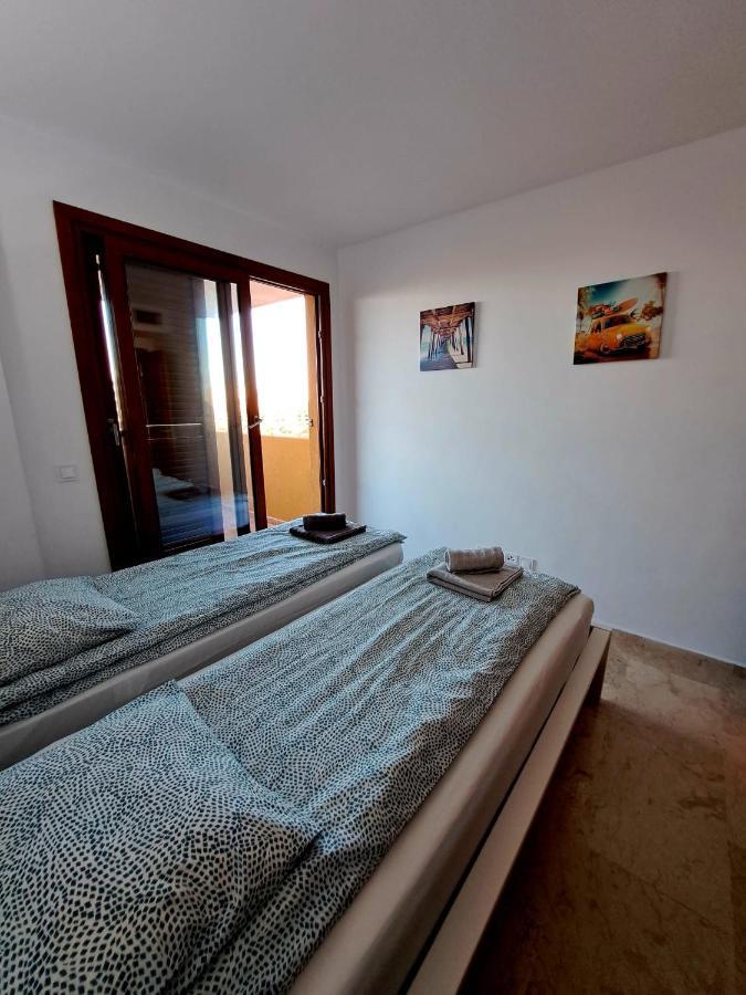 Punta Prima Nice Apartment With Sea Views Торевьиа Экстерьер фото
